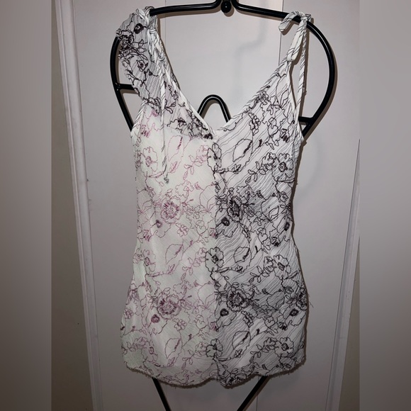 Wilfred by Aritzia, Lelaina Slip Mini Dress, floral Cream Ruffle, size XS, EUC - Picture 11 of 14